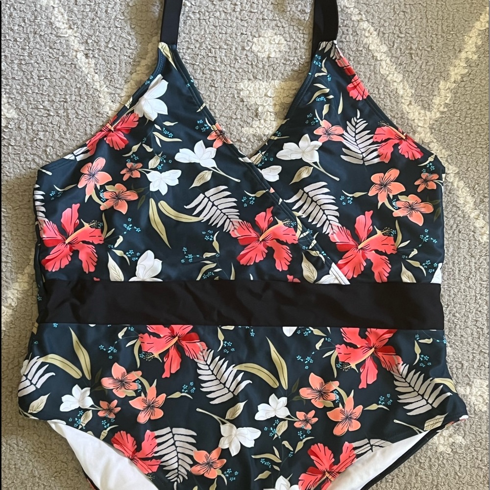 New SHEIN Floral One Piece swimsuit